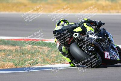 media/Apr-30-2023-CRA (Sun) [[020fcf5d43]]/Race 11-600 Expert Superbike/